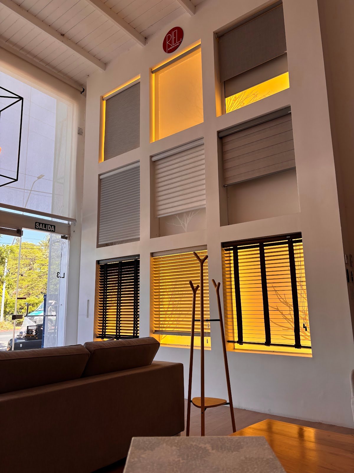 Venecianas en el showroom